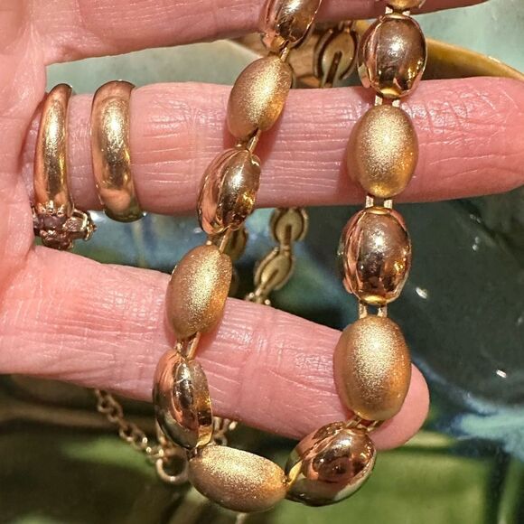 Vintage Gold Tone Necklace 18” - Picture 2 of 4